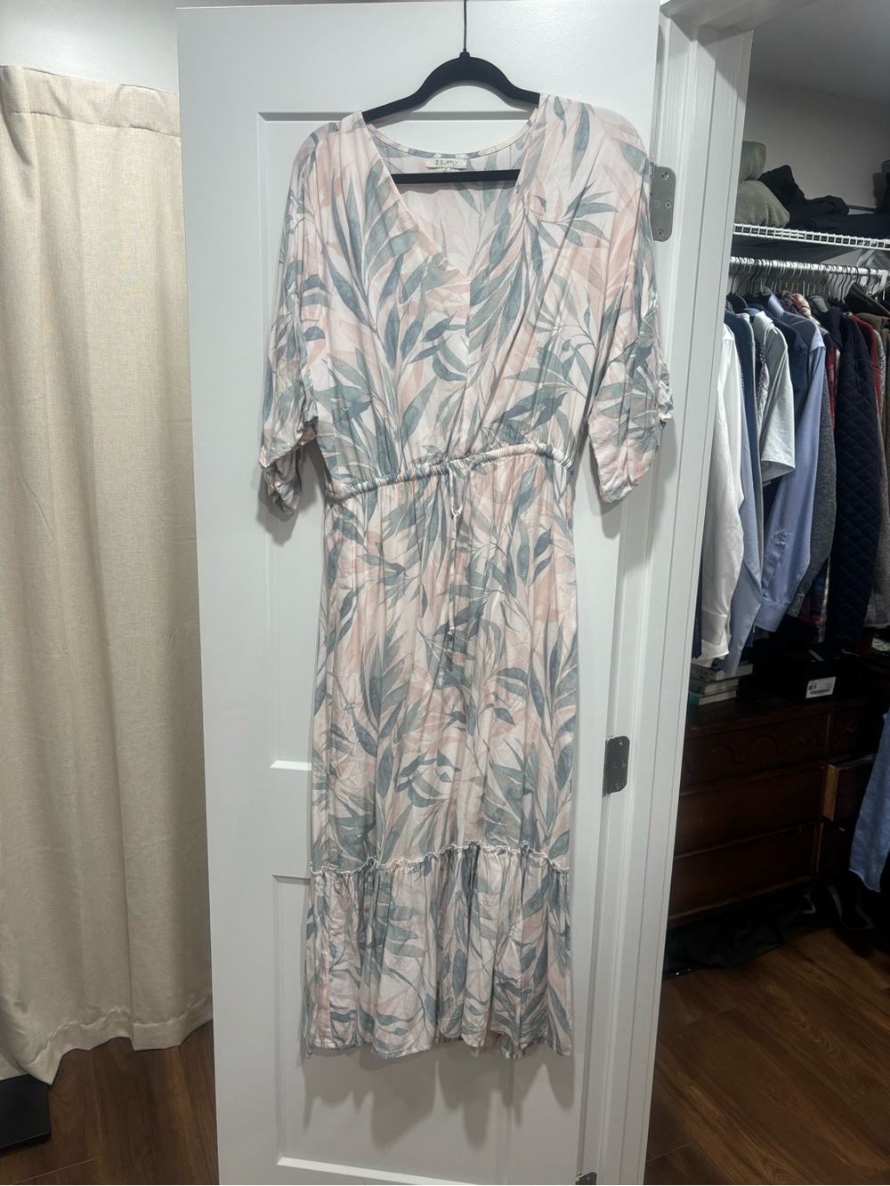 Z Supply Pale Pink & Sage Leaf-Print Maxi Dress